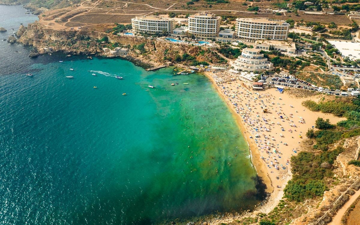 Golden Bay, Malta